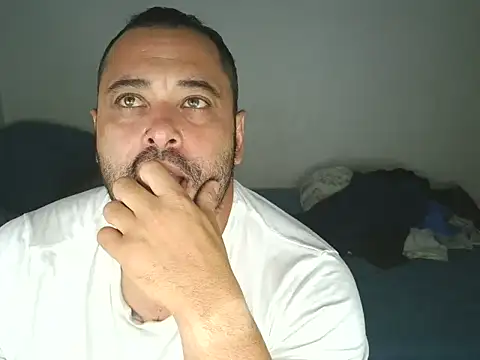 drlluis online show from January 7, 1:32 am