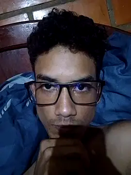 Reva1233 online show from December 17, 11:55 pm