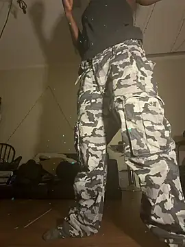 Cantgetenough0069 online show from April 28, 3:55 am