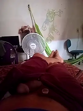 JOHN PAUZUDO online show from December 22, 4:59 pm