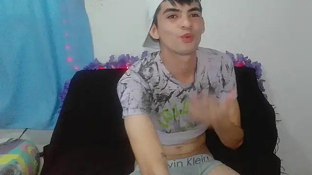 nico22love online show from February 2, 8:28 pm