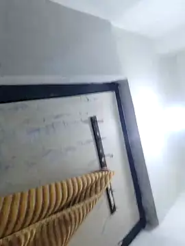 jerryrooh69 online show from April 1, 4:59 pm