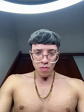 ArthurDavies  online show from April 16, 10:37 am