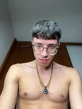 ArthurDavies  online show from March 9, 9:36 am