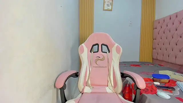 axelsavage042 online show from January 13, 8:02 pm