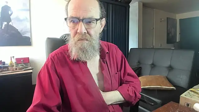 Uncle Hottie online show from July 24, 9:33 pm