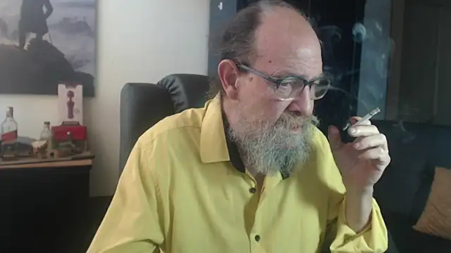 Uncle Hottie online show from July 21, 3:47 pm