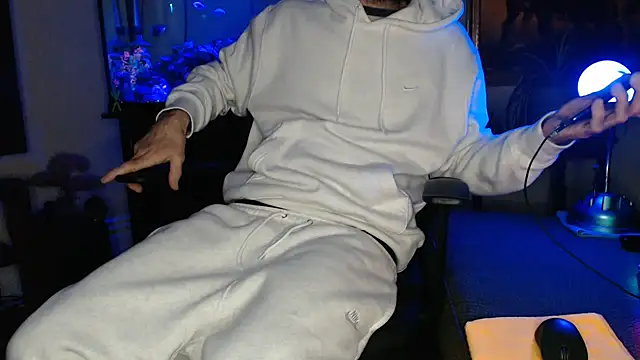 EspanolVato online show from March 10, 10:21 am