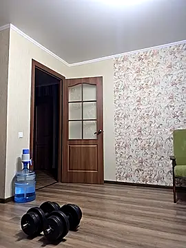 TvoY bOy1 online show from April 3, 6:15 pm