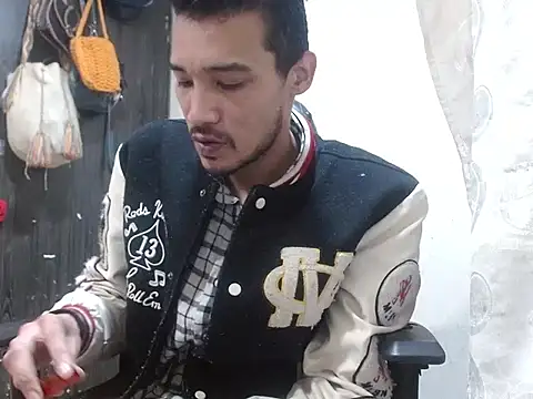 Calientes96 online show from February 8, 4:07 am