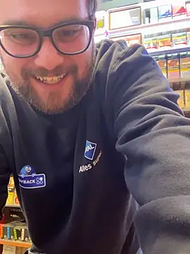 Dominic2295 online show from February 13, 5:46 am