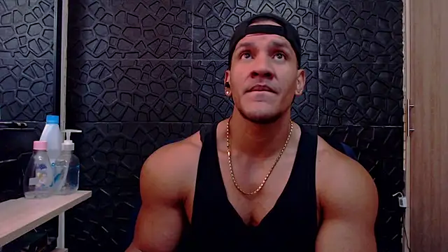 viktor herrera online show from February 13, 3:39 pm