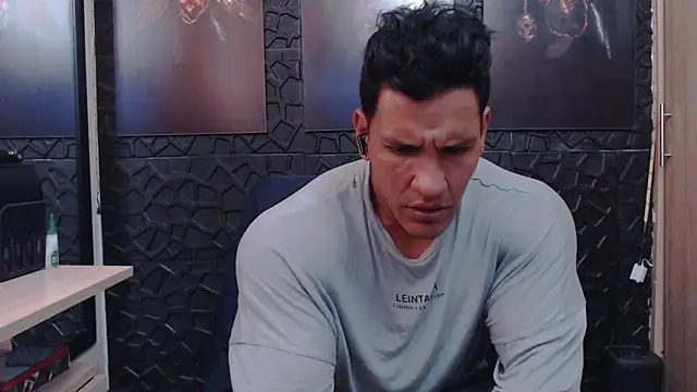 viktor herrera online show from March 27, 5:03 pm