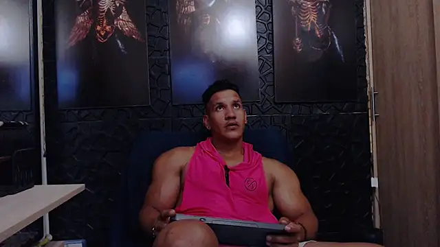 viktor herrera online show from July 3, 7:07 pm