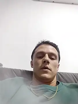 RAFAELQUINTEROSCAVALHEI online show from July 11, 12:34 am