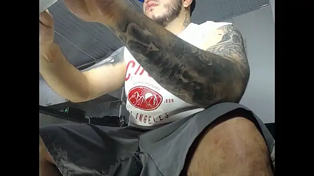 Nero VanHelsing online show from March 27, 7:34 am