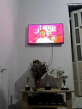 VersedChip online show from April 18, 5:20 am