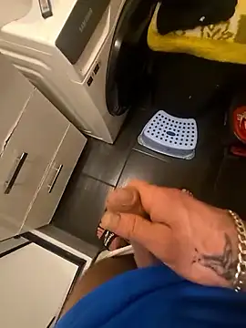 81czacha8107 online show from March 14, 11:56 pm