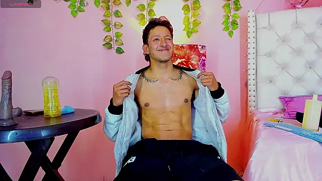 bruno do santos online show from February 3, 4:32 am