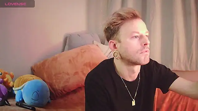 MickeyMoans444 online show from January 17, 11:02 am