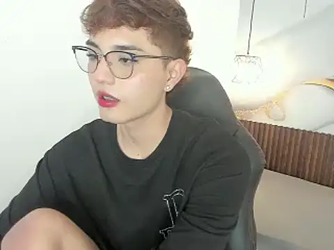 ReneePaz online show from January 12, 6:23 pm