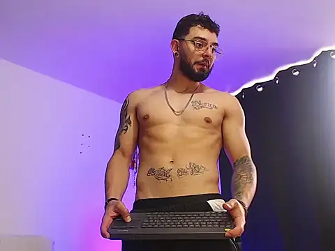 Axel Stton online show from January 10, 1:15 pm