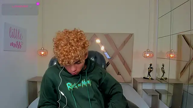 Anyelo Twink online show from July 24, 4:31 am