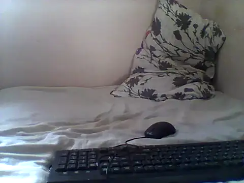 handsomeguy02 online show from June 15, 1:14 pm