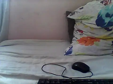 handsomeguy02 online show from June 18, 12:54 pm