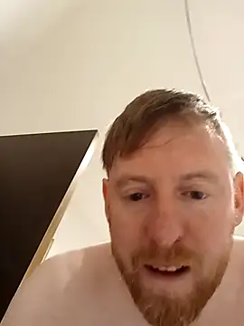 Hertsguy1984 online show from March 21, 9:14 am