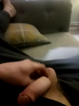 Hertsguy1984 online show from March 8, 11:53 pm