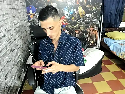 felipe colinss online show from January 19, 3:42 am