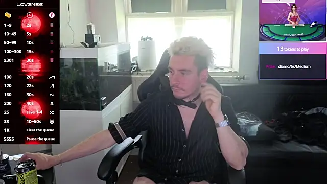 Rayzel White online show from June 7, 1:40 pm