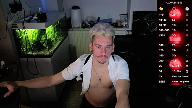 Rayzel White online show from March 30, 11:17 pm