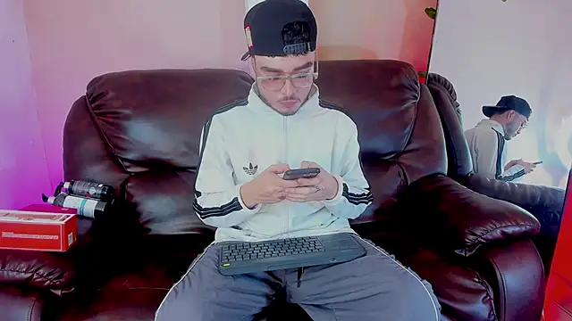 Salvattore Muller online show from May 22, 10:48 pm