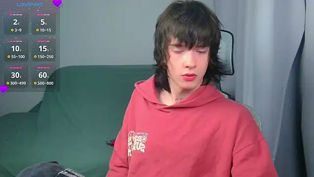 LeonBoykisser online show from July 28, 10:56 am