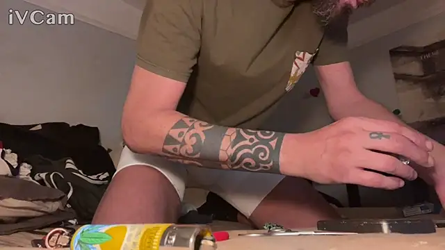 hotsexmi online show from February 15, 5:35 am