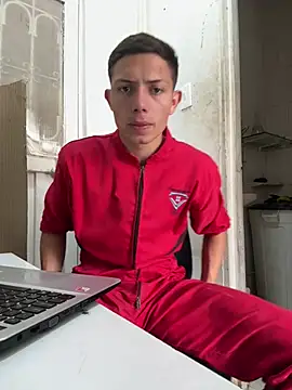 santiObrero online show from March 28, 3:12 pm