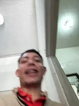 santiObrero online show from June 22, 3:49 pm