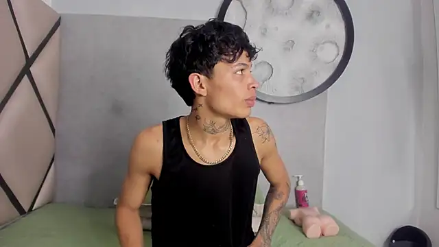 Dogan Renzo0 online show from April 7, 7:03 pm