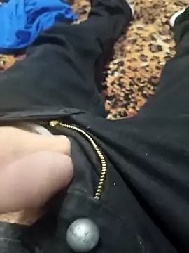 kkachondo online show from February 2, 7:00 pm