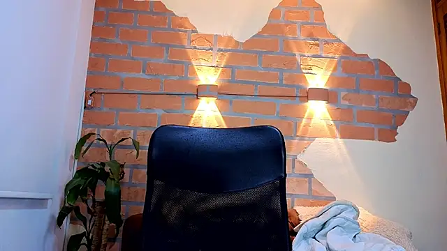 mister eithan online show from February 8, 2:39 am