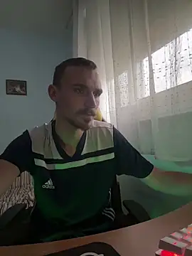 TheMaskShow online show from April 8, 3:54 pm