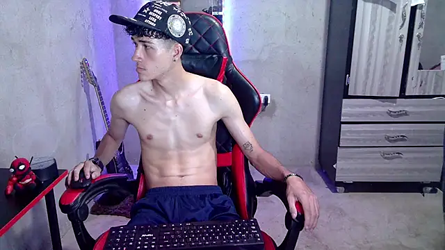 Johnny cagee  online show from July 24, 12:08 am