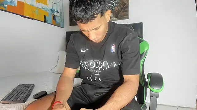 ricky spensar23cm  online show from March 20, 2:15 am