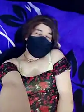 banouti28 online show from June 3, 2:33 pm