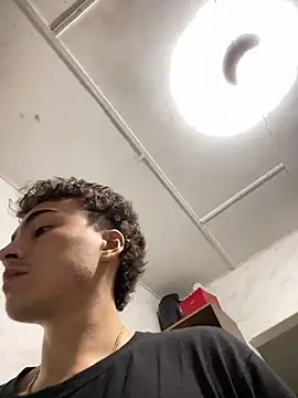 vanilla Kush online show from February 10, 9:36 am