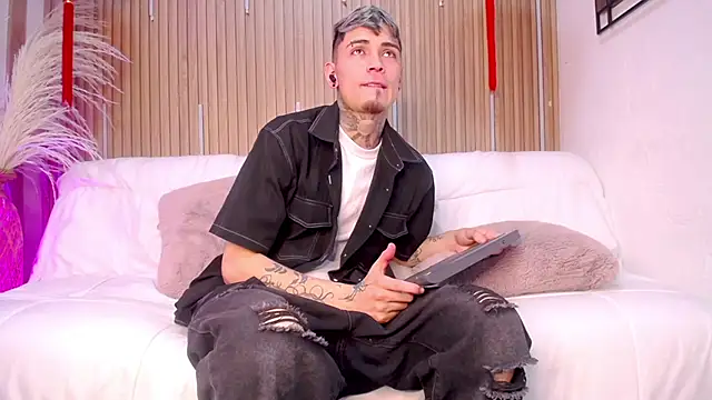 Max Hader online show from March 2, 4:34 am