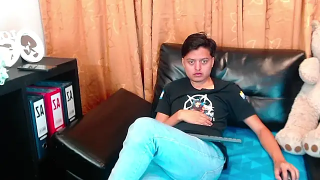 Kevin Charless online show from March 13, 12:35 pm