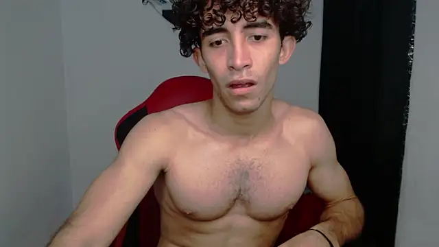 Caius fox online show from February 5, 11:28 am